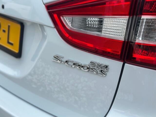 Suzuki S-Cross 1.4 Boosterjet Exclusive '' Trekhaak - Infotainmentsystem - Camera ''