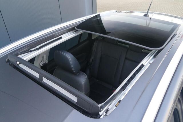 Suzuki S-Cross 1.4 Boosterjet AllGrip Style Smart Hybrid | TREKHAAK | PANO | PARKEERSENSOREN VOOR & ACHTER | 360* CAMERA | RIJKLAARPRIJS |