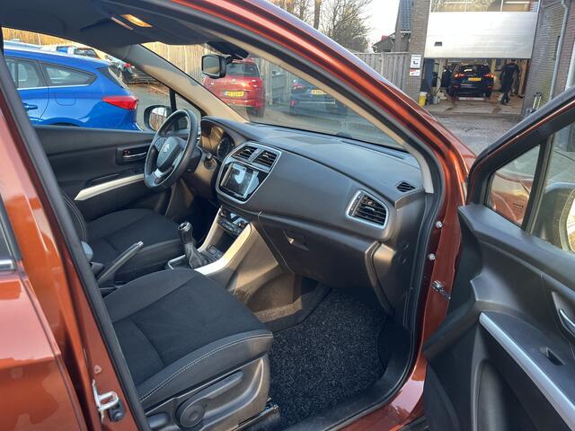 Suzuki S-Cross 1.0 Boosterjet Exclusive TREKHAAK STOELVERWARMING CARPLAY NAVI