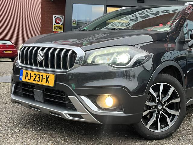 Suzuki S-Cross 1.0 Boosterjet Rhino // CAMERA // CLIMA // CRUISE // NAVI // TREKHAAK // APPLE CARPLAY - ANDROID AUTO // STOELVERWARMING //