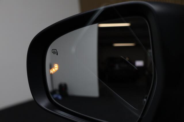 Suzuki S-Cross 1.4 Boosterjet Select Smart Hybrid | Facelift | Adaptive-cruise | Apple Carplay & Android Auto | Navigatie | Parkeerhulp | Camera | Clima | Full Led | Keyless | Dodehoekdetectie