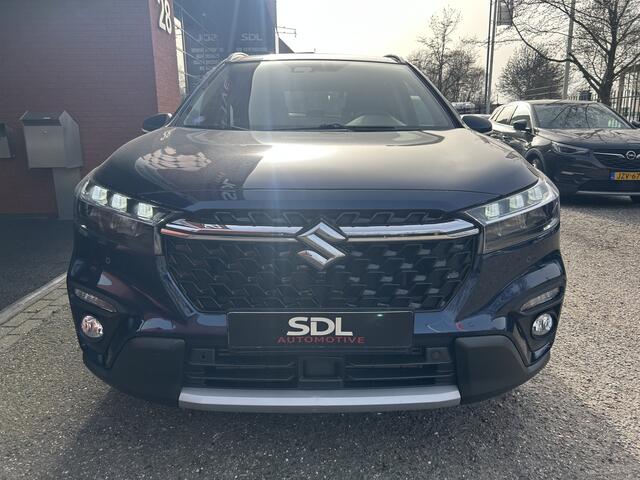 Suzuki S-Cross 1.4 Boosterjet Style Smart Hybrid // FULL LED // PANO/SCHUIFKANTELDAK // NAVI + CARPLAY // ADAPTIVE CRUISE // KEYLESS // 360 CAMERA // PDC V+A