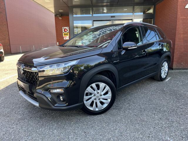 Suzuki S-Cross 1.5 Hybrid Style // ADAPT. CRUISE // DODEHOEK // STOELVERWARMING // CAMERA // APPLE-ANDROID AUTO // KEYLESS //