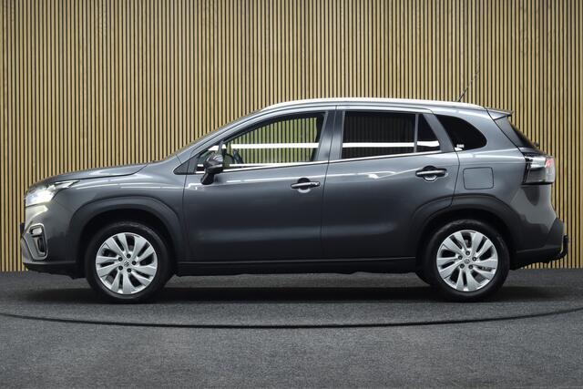 Suzuki S-Cross 1.4 Boosterjet Select Smart Hybrid | Afneembare Trekhaak | Adaptive-cruise | Camera | Clima | Apple Carplay & Android Auto | Maps Navigatie | Keyless | LM Velgen | Stoelverwarming | Dodehoekdetectie