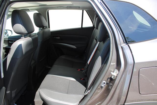 Suzuki S-Cross 1.4 Boosterjet Style Smart Hybrid Panoramadak, 360 Camera, Apple Carplay/Android Auto, Stijl Uitvoering!