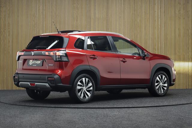 Suzuki S-Cross 1.4 Boosterjet Automaat Style Hybrid | ¤ 3.700,- Demo Voordeel! | Panoramadak | Adaptive-cruise | 360° Camera | Clima | Parkeerhulp | Navigatie | Apple Carplay & Android Auto | Keyless | Dodehoekdetectie