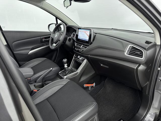 Suzuki S-Cross 1.4 Boosterjet Style Smart Hybrid | Schuif/kantel dak | 360 camera | Dodehoek Detectie | Parkeersensoren voor+achter | Navigatie | Apple CarPlay/Android Auto | Stoelverwarming | Climate Control |