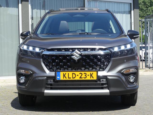 Suzuki S-Cross 1.4 Boosterjet Style Smart Hybrid Special Edition Panoramic Roof, 360 graden Camera, Half lederen Bekleding