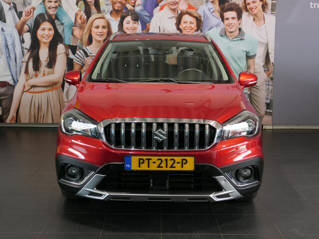 Suzuki S-Cross 1.4 Boosterjet High Executive - Elektr. Panoramadak - Allseasons - Lederen bekleding - Stoelverwarming - Camera