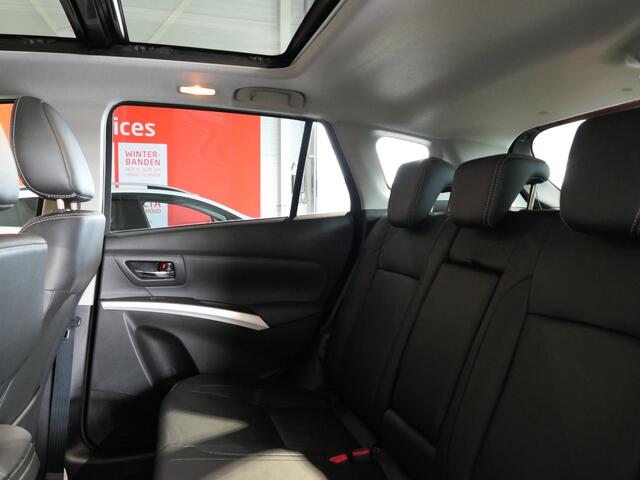 Suzuki S-Cross 1.4 Boosterjet High Executive - Elektr. Panoramadak - Allseasons - Lederen bekleding - Stoelverwarming - Camera
