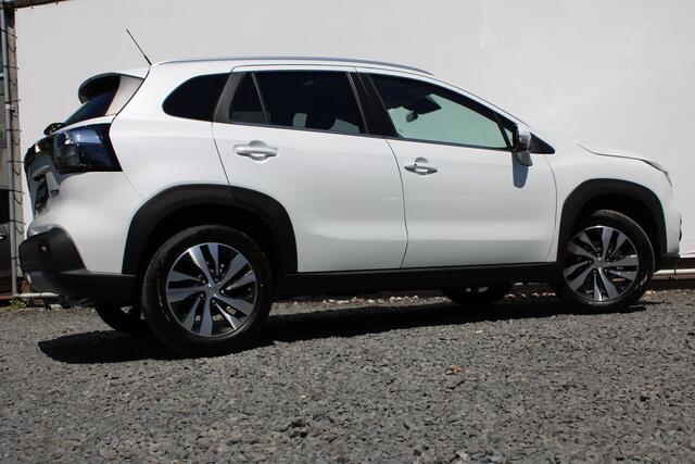 Suzuki S-Cross 1.4 Boosterjet Style Smart Hybrid Draadloos Apple Carplay/Android Auto, Stijl Uitvoering, Nieuwe Auto uit voorraad leverbaar!
