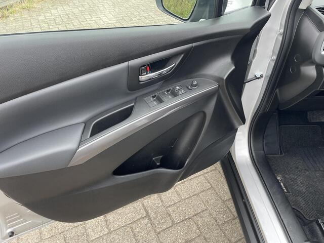 Suzuki S-Cross 1.5 Hybrid Style | Stoelverwarming | Panramadak | 360* camera |