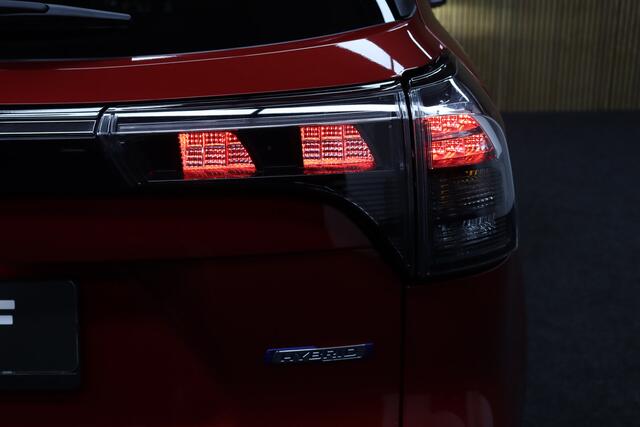 Suzuki S-Cross 1.4 Boosterjet Automaat Style Hybrid | ¤ 3.700,- Demo Voordeel! | Adaptive-cruise | 360° Camera | Clima | Parkeersensoren V+A | Navigatie | Apple Carplay & Android Auto | Keyless | Dodehoekdetectie