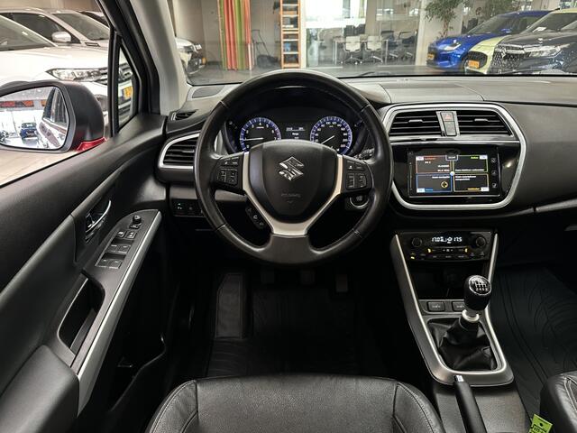 Suzuki S-Cross 1.4 B.jet Stijl [ PANORAMADAK I ALL-SEASON BANDEN I TREKHAAK ]