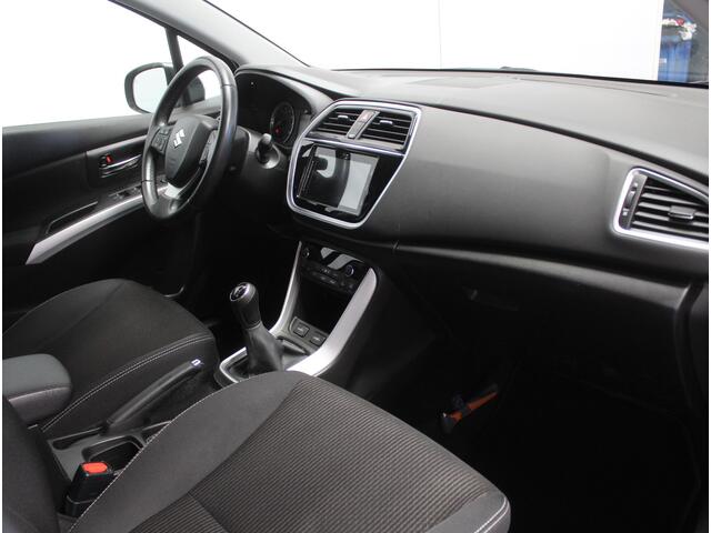 Suzuki S-Cross 1.0 Boosterjet Exclusive CLIMATE | CARPLAY | CAMERA | LED | STOELVERW | CRUISE | LMV17 | AFNBTRHAAK