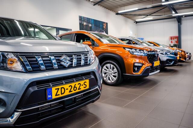 Suzuki S-Cross 1.5 Hybrid AllGrip Style Automaat | Panoramadak | 360 camera | Leder/alcantara bekleding