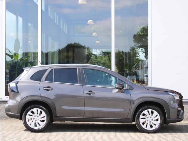 Suzuki S-Cross 1.4 Boosterjet Select Hybrid Allseason banden, Multimediasysteem, Cruise control adaptief, Climate control, Stoelverwarming, tot 10 jaar garantie.