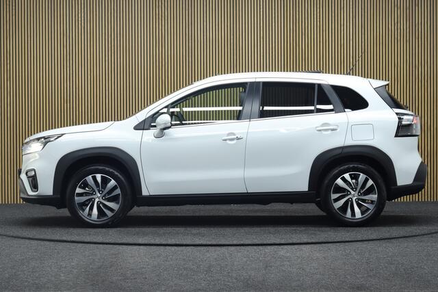 Suzuki S-Cross 1.4 Boosterjet Smart Hybrid Automaat Style | € 4550,- Demo Voordeel! | Elek. Glazen Panoramadak | Adaptive-cruise | 360° Camera | Clima | Parkeersensoren V+A | Navigatie | Apple Carplay & Android Auto | Keyless | Dodehoekdetectie