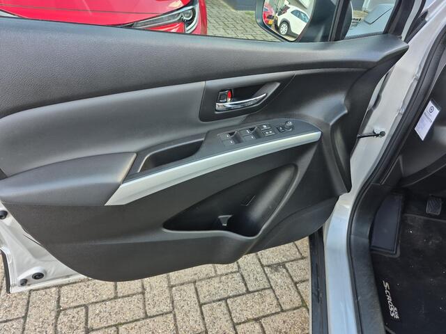 Suzuki S-Cross 1.4 Boosterjet AllGrip High Executive 4WD Panorama, Leder