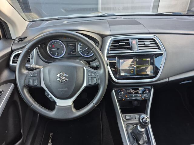 Suzuki S-Cross 1.4 Boosterjet AllGrip High Executive 4WD Panorama, Leder