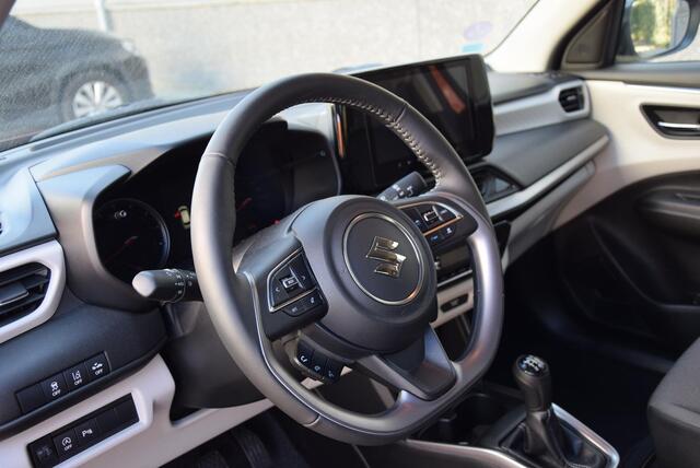 Suzuki SWIFT 1.2 Style Smart Hybrid | Apple carplay/android | Stoelverwarming | Dodehoek detectie |
