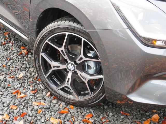 Suzuki SWIFT 1.2 Select Smart Hybrid, SPECIALE JUBILEUM EDITIE!! 17 inch Velgen, Striping pakket en Sharkfinantenne