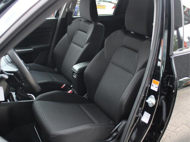 Suzuki SWIFT 1.2 Style Smart Hybrid Automaat Navigatie, Adaptieve Cruise en Climate Control, Achteruitrijcamera