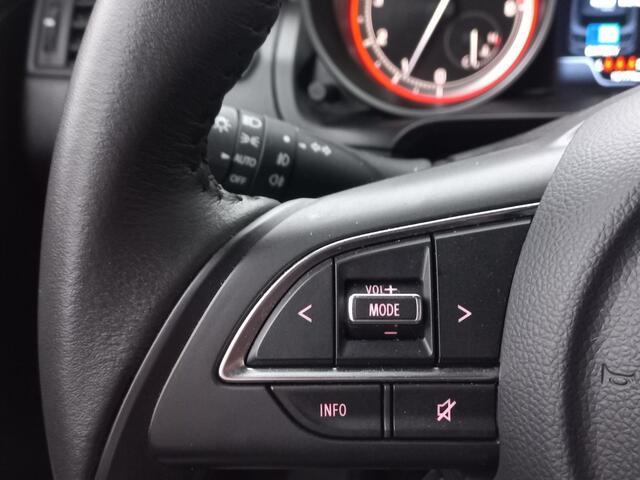 Suzuki SWIFT 1.2 Select Smart Hybrid Cruise control/ Apple CarPlay