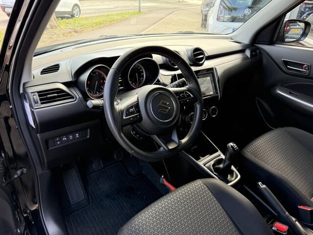 Suzuki SWIFT 1.2 Style Smart Hybrid | cruise control | navigatie | voorstoelen verwarmd |