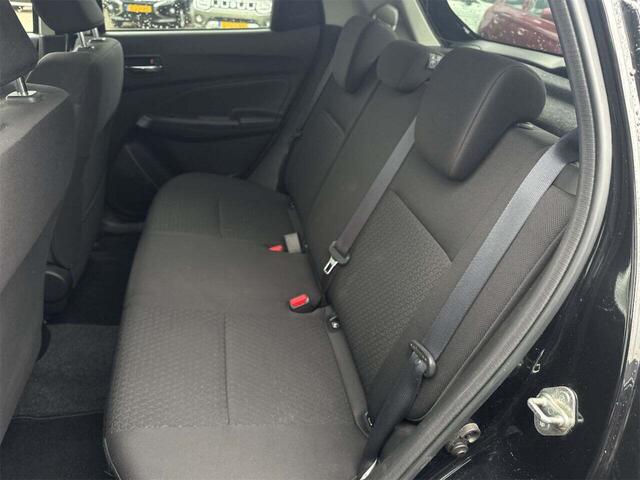 Suzuki SWIFT 1.2 STIJL SMART HYBRID Clima | Keyless | Stoelverwarming