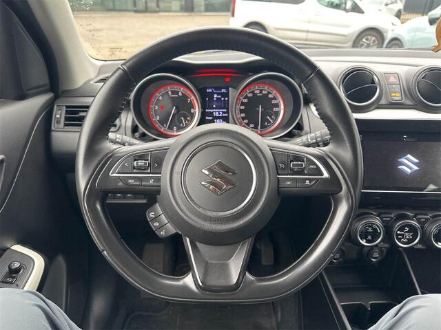 Suzuki SWIFT 1.2 STIJL SMART HYBRID Clima | Keyless | Stoelverwarming