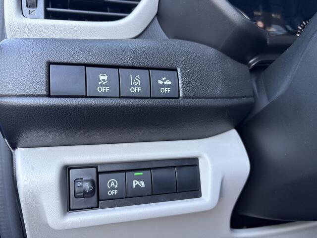Suzuki SWIFT 1.2 Select Smart Hybrid Automaat | Stoelverwarming | Navigatie | 16" Lichtmetalen velgen | Keyless