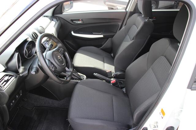 Suzuki SWIFT 1.2 Stijl/Style Automaat | Navi | Clima | Adapt. cruise control |
