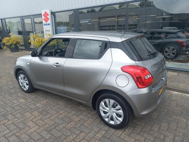 Suzuki SWIFT 1.2 Comfort Smart Hybrid Cruise control/All-season banden