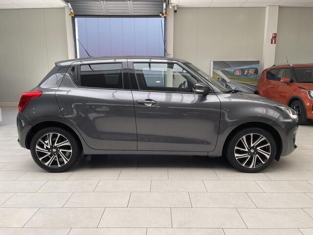 Suzuki SWIFT 1.2 Style Hybrid [APPLE CARPLAY | CLIMATE CONTROL | ADAPTIEVE CR