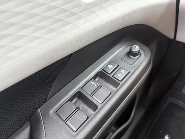 Suzuki SWIFT 1.2 Select Smart Hybrid Direct uit voorraad leverbaar met 6 jaar garantie!