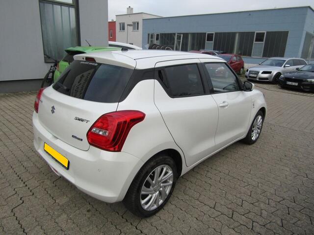 Suzuki SWIFT 1.2 SELECT SMART HYBRID CVT Dodehoeksensoren | Adaptive Cruise | Stoelverwarming