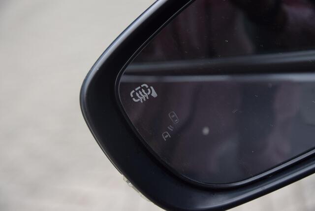 Suzuki SWIFT 1.2 Style Smart Hybrid | 1e eigenaar | Dealer onderhouden | Fabrieksgarantie |