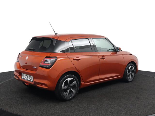 Suzuki SWIFT 1.2 Style Smart Hybrid | Keyless Entry | Stoelverwarming | Lichtmetalen Velgen | Navigatie |