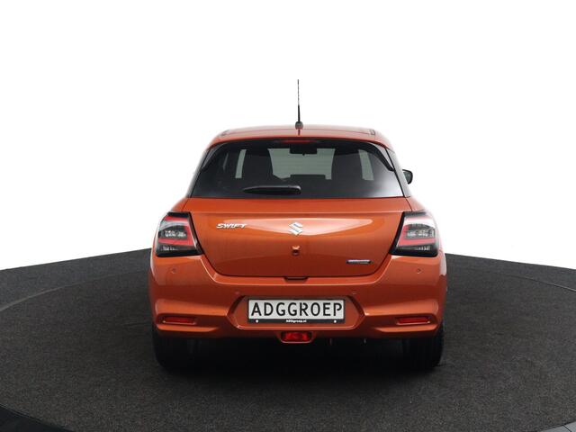 Suzuki SWIFT 1.2 Style Smart Hybrid | Keyless Entry | Stoelverwarming | Lichtmetalen Velgen | Navigatie |