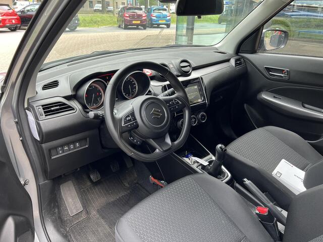 Suzuki SWIFT 1.2 Style Smart Hybrid