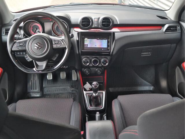 Suzuki SWIFT 1.4 Sport Smart Hybrid | Cruise control | Stoelverwarming | Navigatie | Climate Control | "17 LMV |