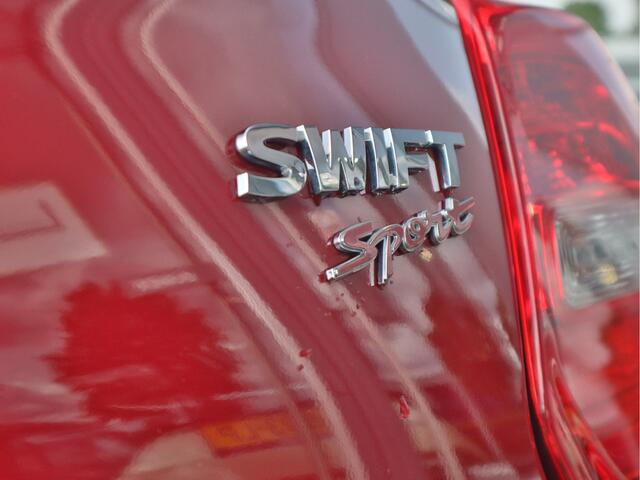 Suzuki SWIFT 1.4 Sport Smart Hybrid | Cruise control | Stoelverwarming | Navigatie | Climate Control | "17 LMV |