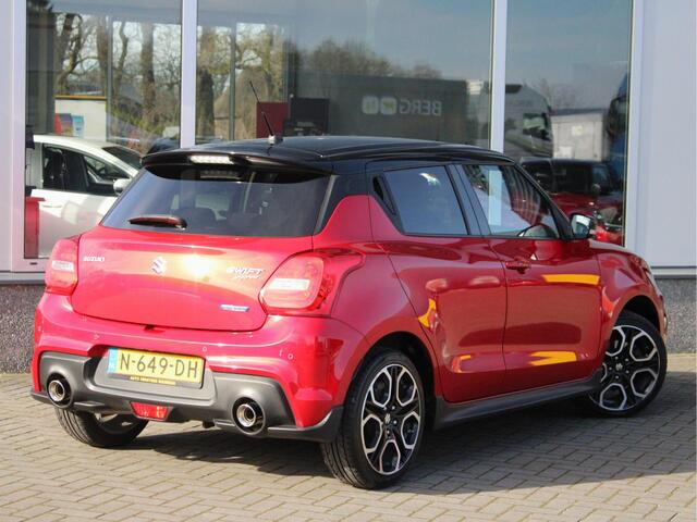 Suzuki SWIFT 1.4 Sport Smart Hybrid 6-Versnellingsbak, Origineel Nederlands, Navigatie, Cruise en Climate Control
