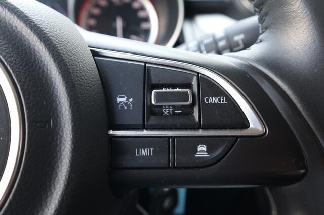 Suzuki SWIFT 1.2 Select Hybrid AdaptiveCruise/Apple/AndroidAuto