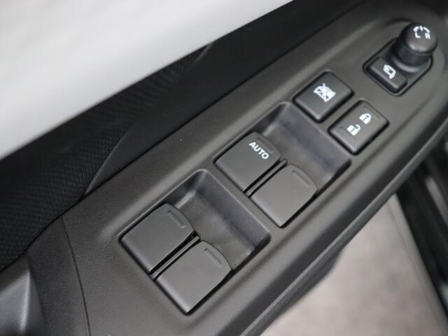 Suzuki SWIFT 1.2 Style Smart Hybrid