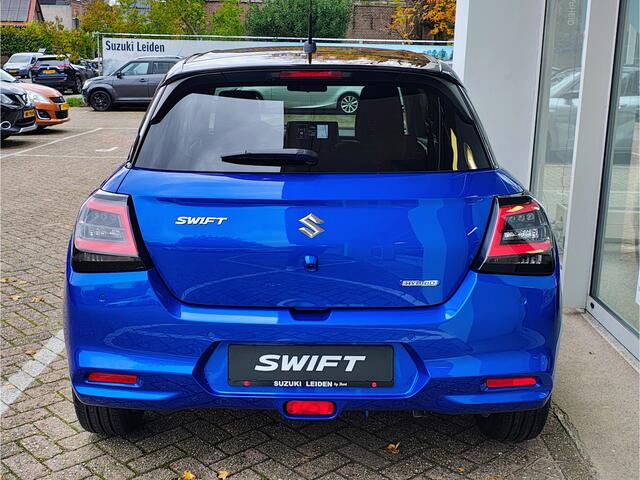 Suzuki SWIFT 1.2 SELECT SMART HYBRID CVT TE BESTELLEN | Met 6 JAAR GARANTIE! | Inclusief ¤ 2.500,- Voorraad Voordeel