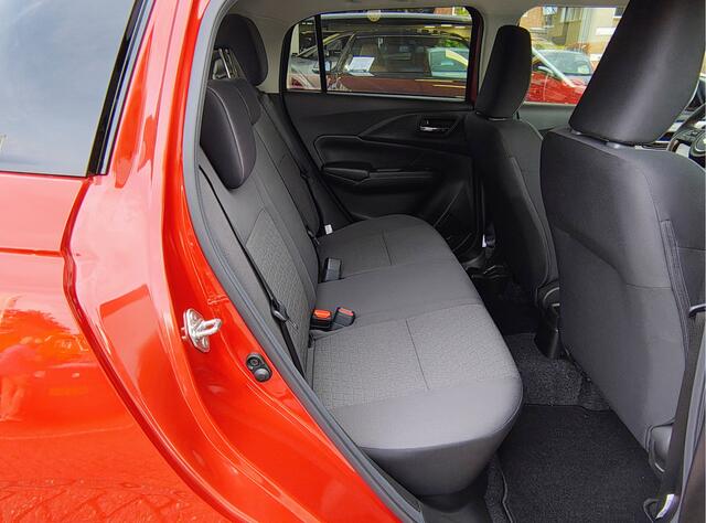 Suzuki SWIFT 1.2 STYLE SMART HYBRID CVT TE BESTELLEN | Met 6 JAAR GARANTIE! | Inclusief ¤ 2.500,- Voorraad Voordeel