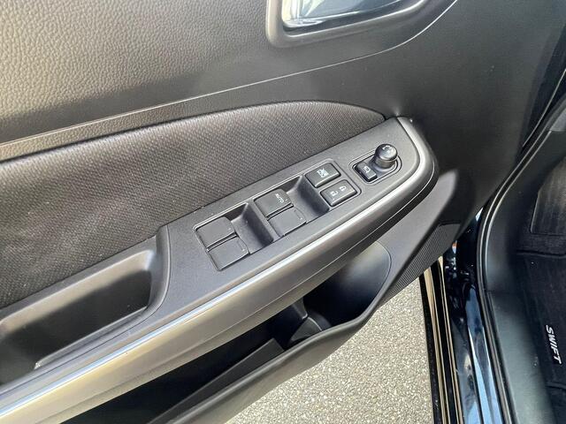 Suzuki SWIFT 1.2 Style Smart Hybrid