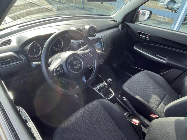 Suzuki SWIFT 1.2 Style Smart Hybrid